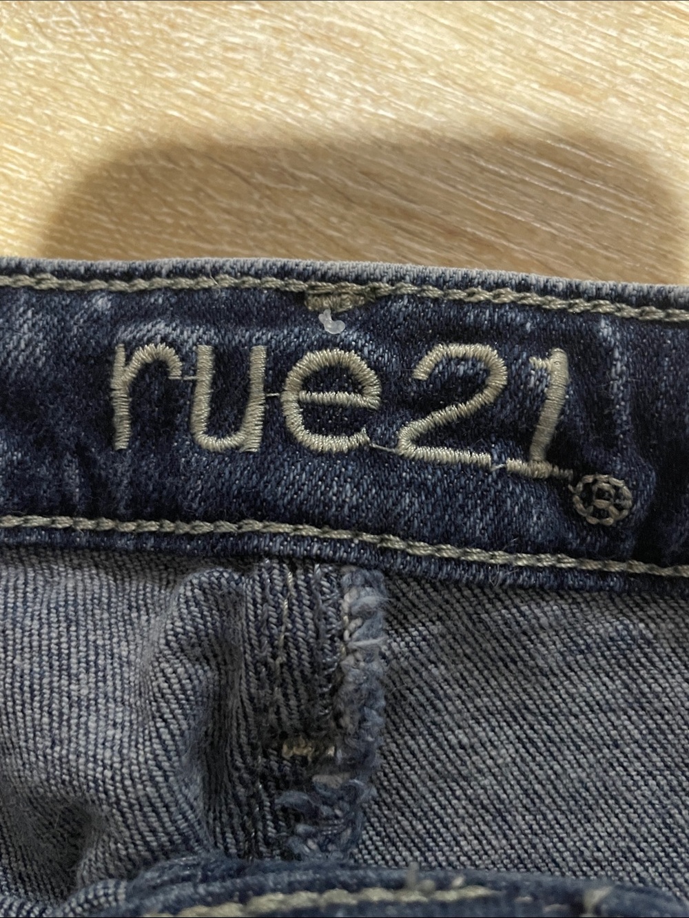 Rue21 Dark Blue Distressed Skinny Jeans with Side Rips 98% cotton size 10 - Picture 3 of 7